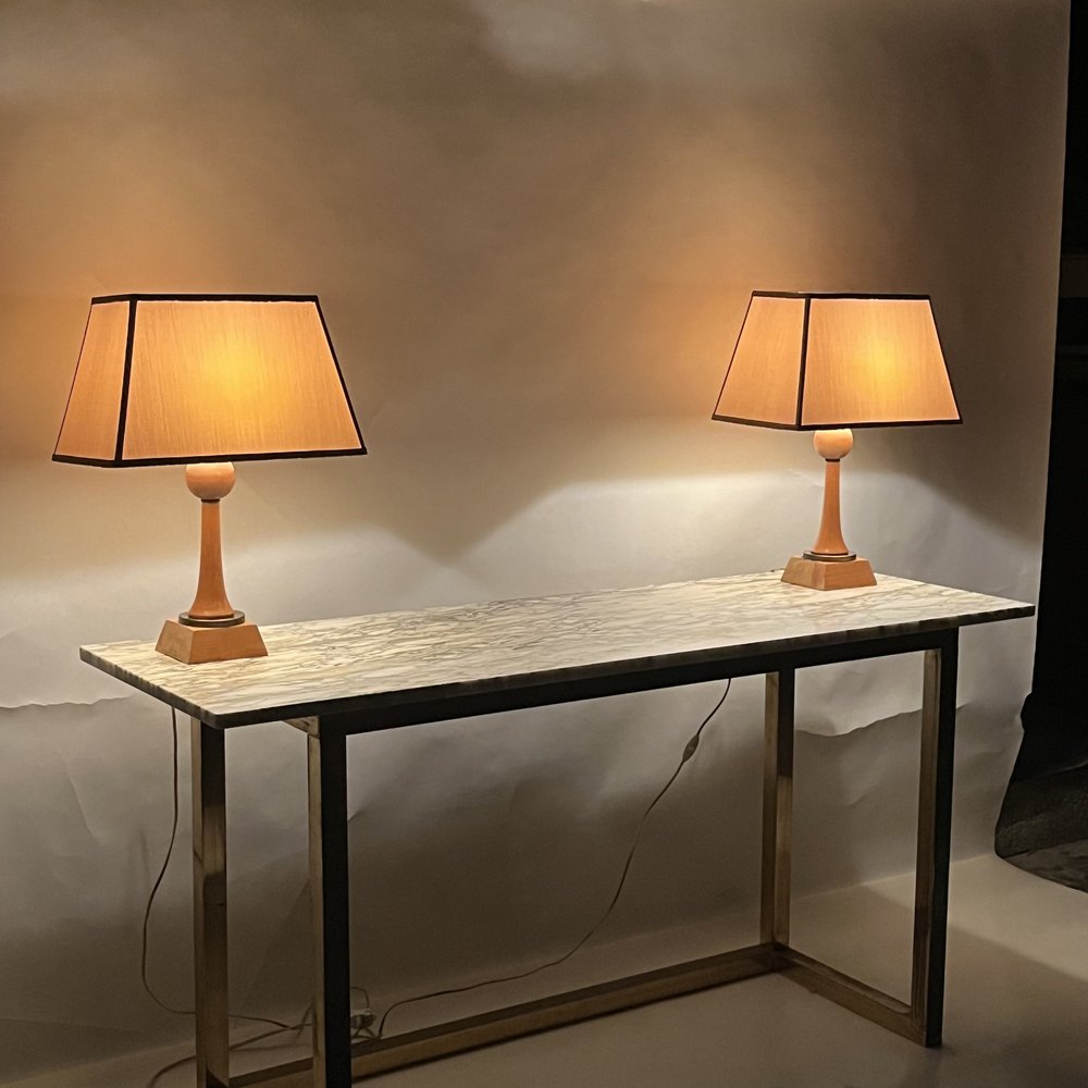 Pair of Chic Sycamore and Gilt Bronze Art Déco Lamps in the Style